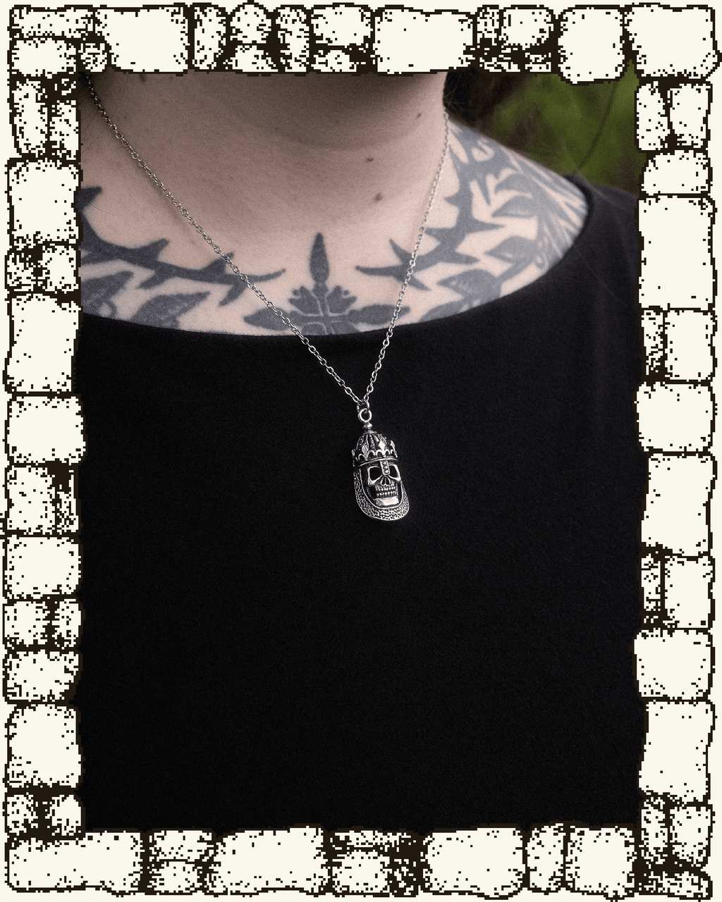Vintage Knight Skull Necklace