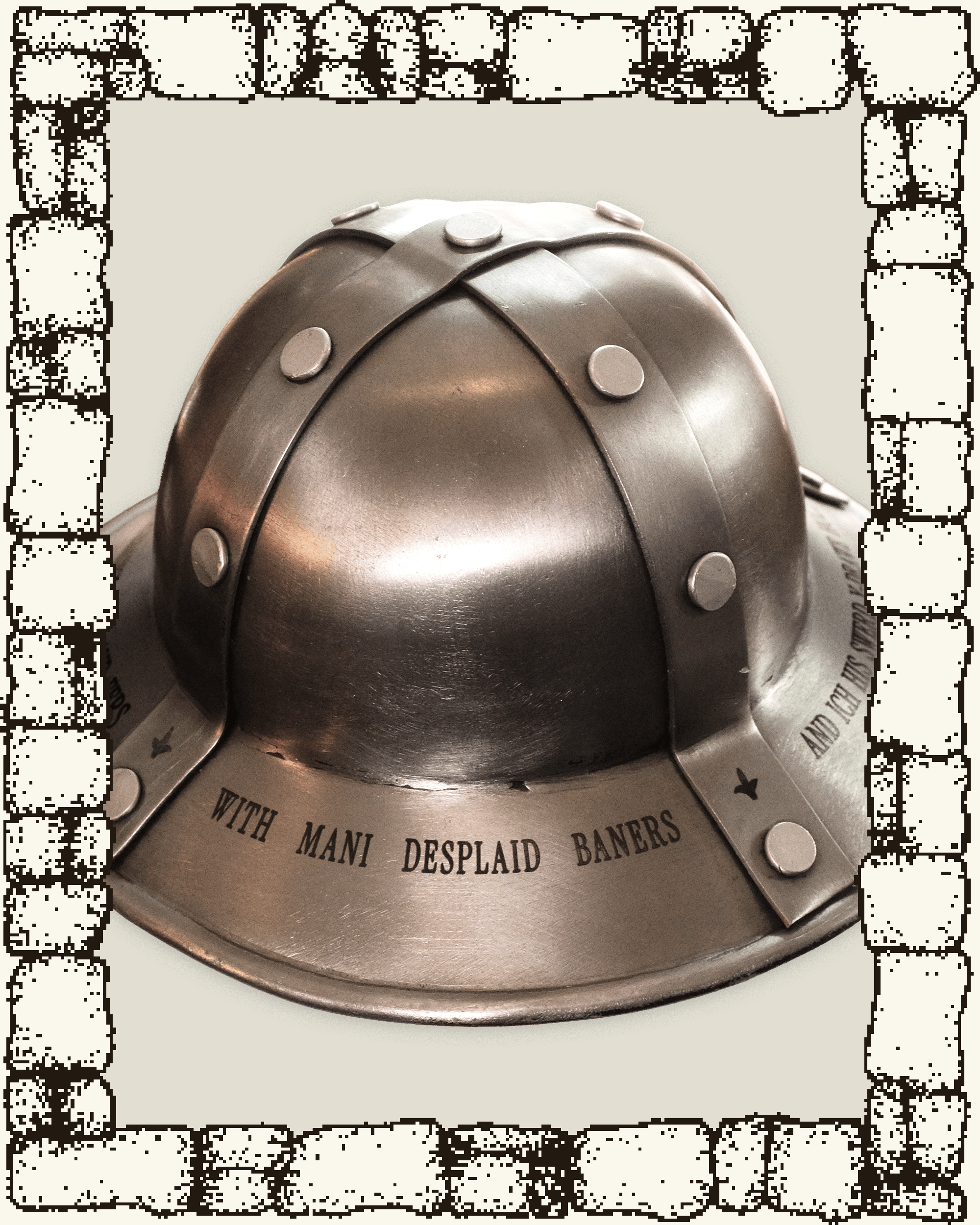“SIR ORFEO” MINI KETTLE HELM + WOODEN STAND